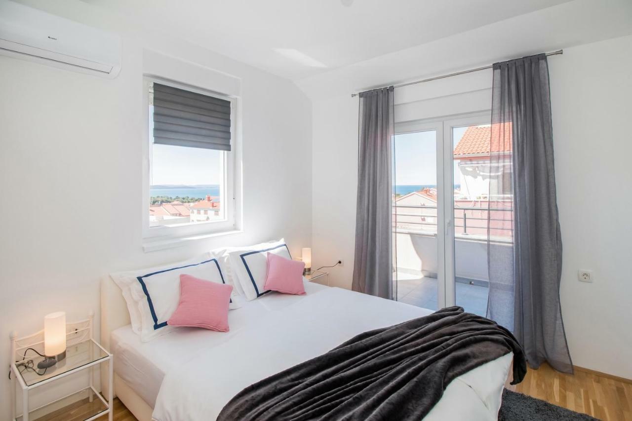 Hera With Balcony And Free Parking Apartment